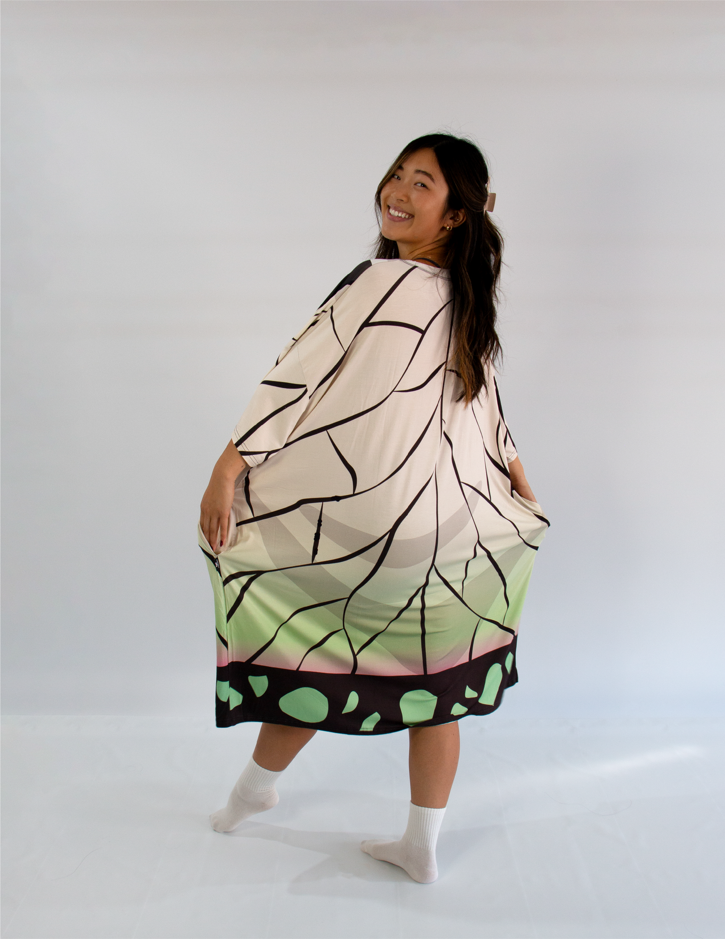 DS - Poison Slayer - Anime inspired Oversized Sleep-Tee